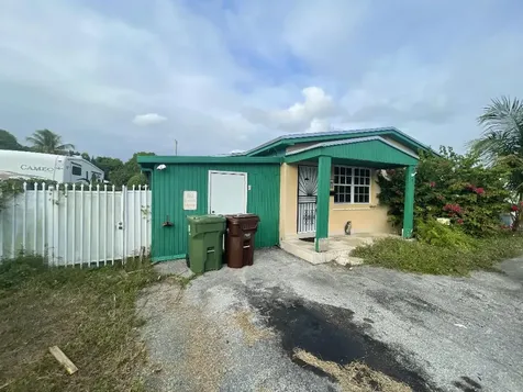 555 E 55th Street Hialeah FL 33013