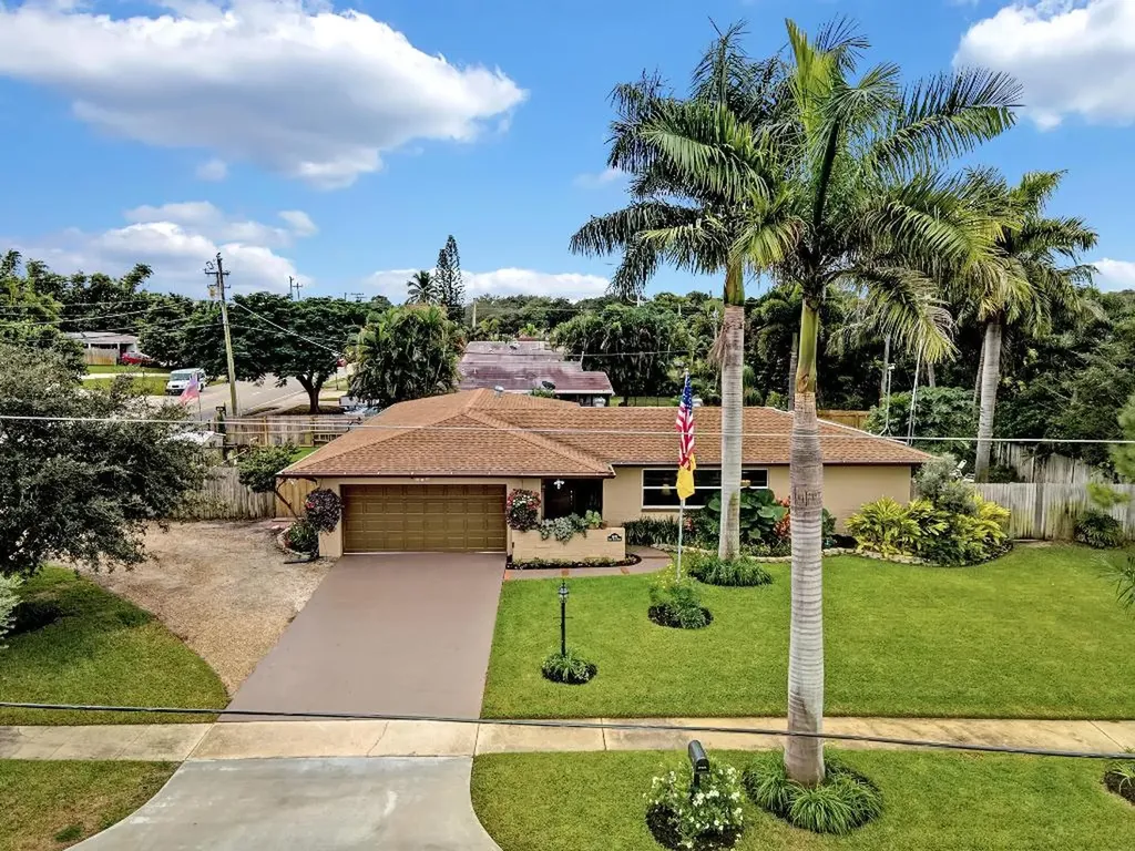 1401 Lake Bass Drive Lake Worth FL 33461