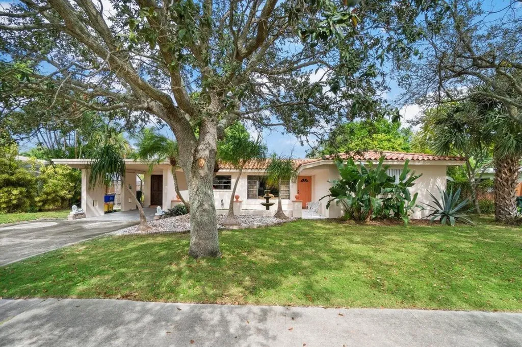 365 NE 28th Street Boca Raton FL 33431
