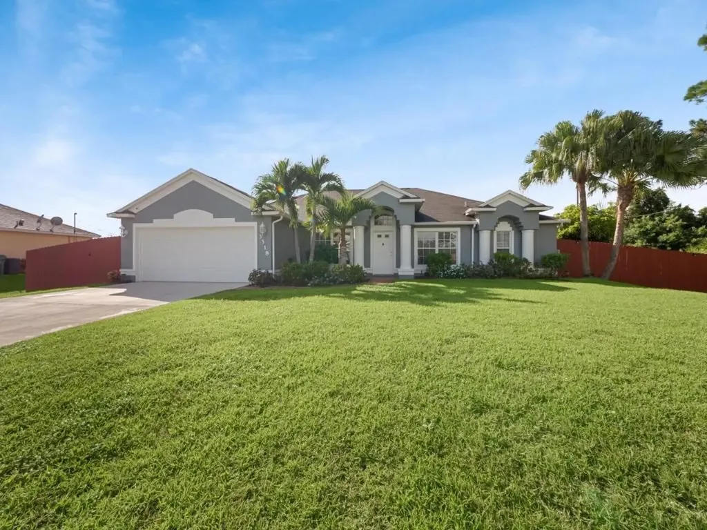 3318 SW Ludlow Street Port St Lucie FL 34953