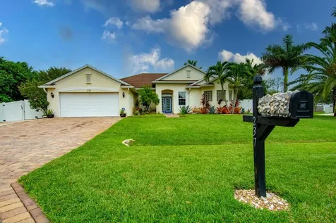 237 SW Molloy Street Port St Lucie FL 34984