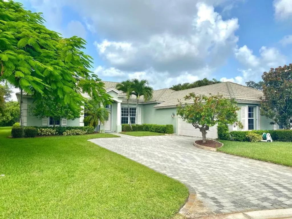 446 NW Canterbury Court Port St Lucie FL 34983