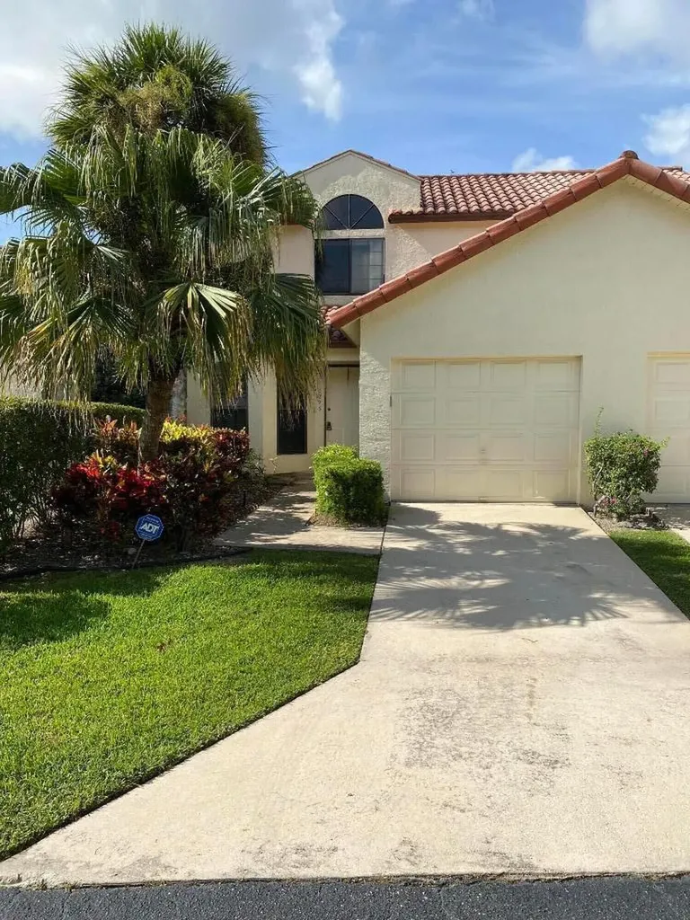 10296 Hidden Springs Court Boca Raton FL 33498