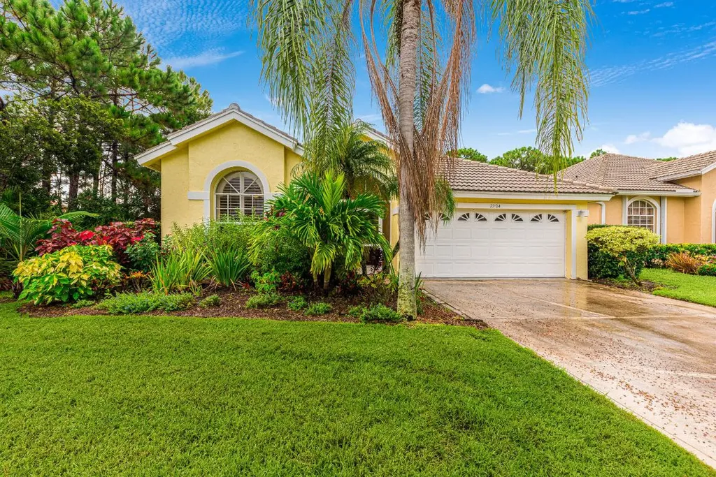 7204 SE Seagate Lane Stuart FL 34997
