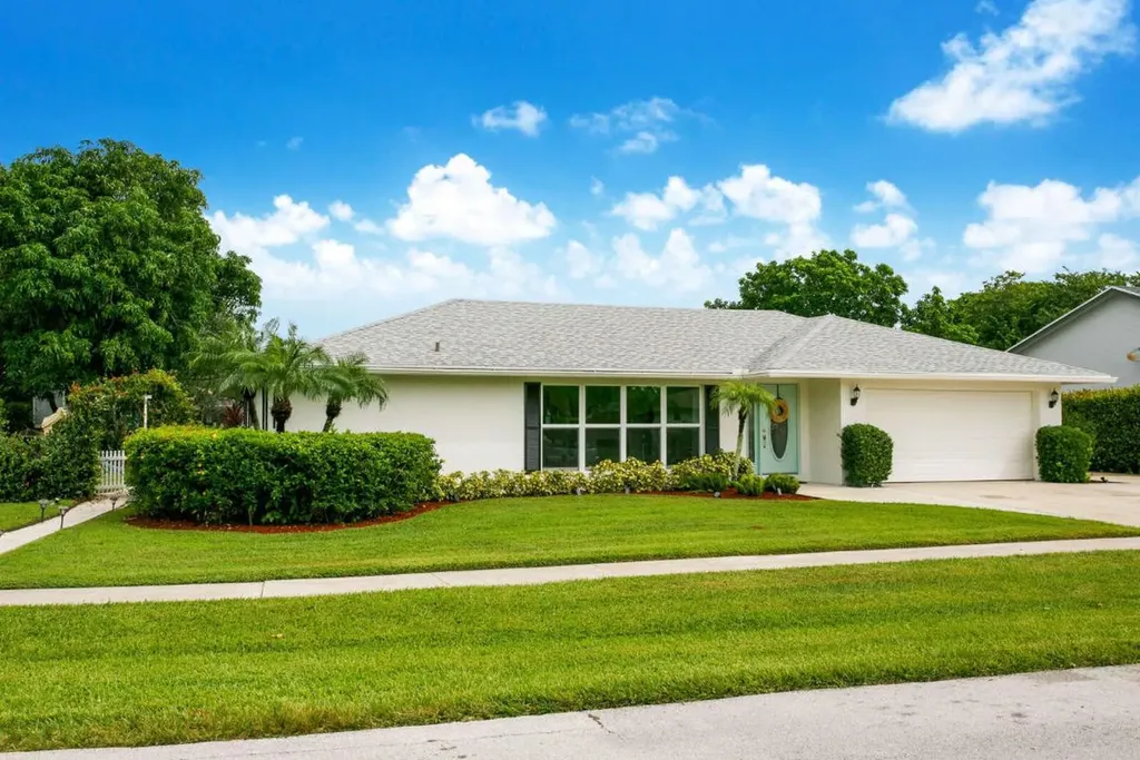 1436 Old Cypress Trail Wellington FL 33414