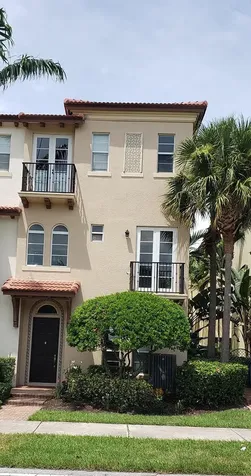 28 Via Floresta Drive Boca Raton FL 33487