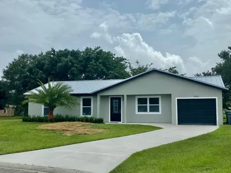 1074 SE Bethume Court Port St Lucie FL 34952