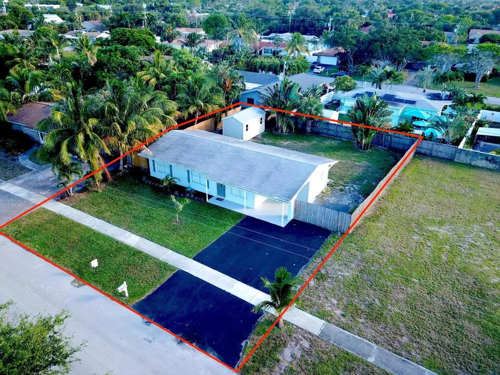 538 Ibis Drive Delray Beach FL 33444
