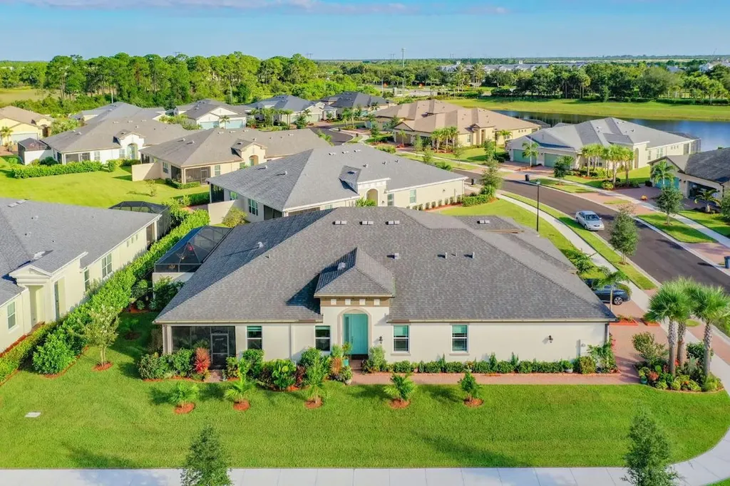 12777 SW Lake Fern Circle Port St Lucie FL 34987