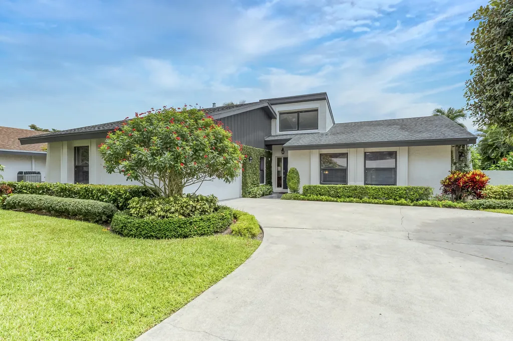 3048 NW 25th Terrace Boca Raton FL 33434