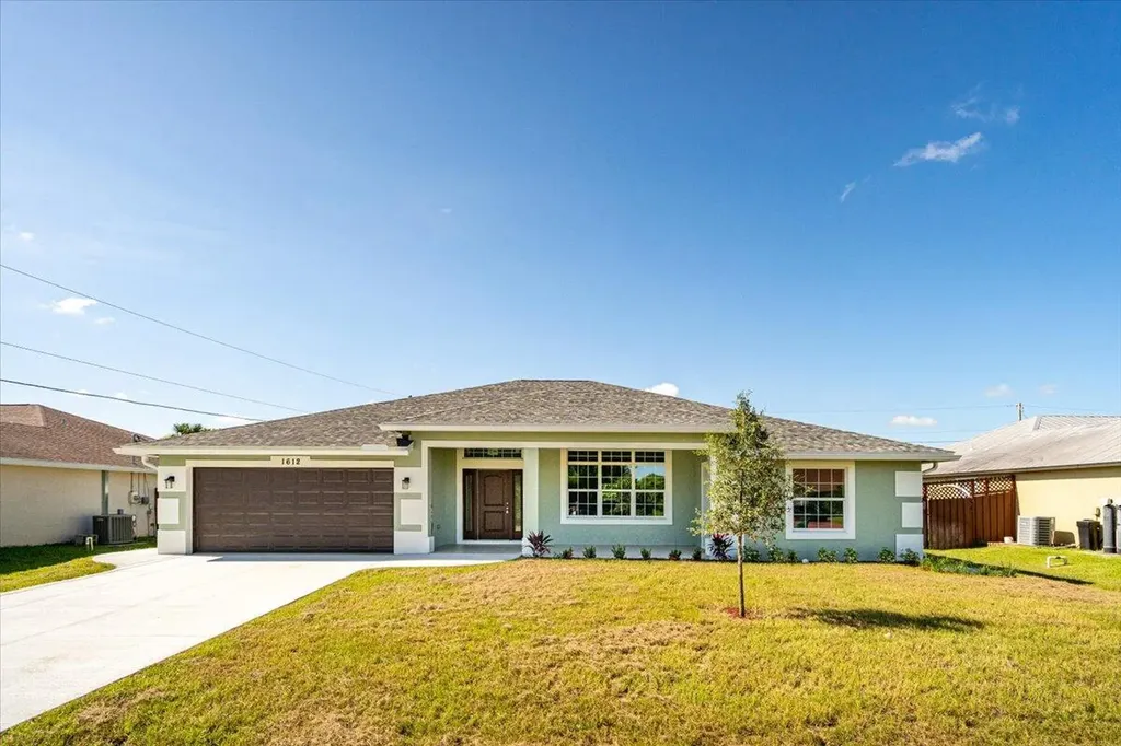 1612 SW Crawford Avenue Port St Lucie FL 34953