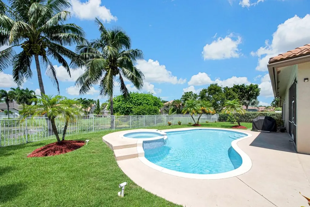 6431 Hudson Bay Lane Lake Worth FL 33467