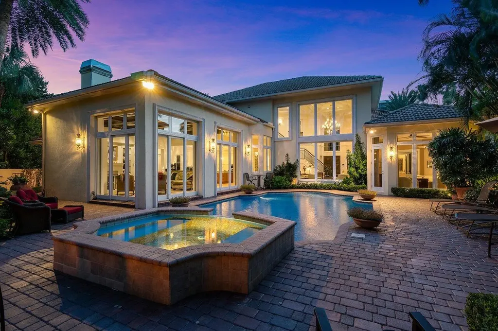 1020 Grand Court Highland Beach FL 33487