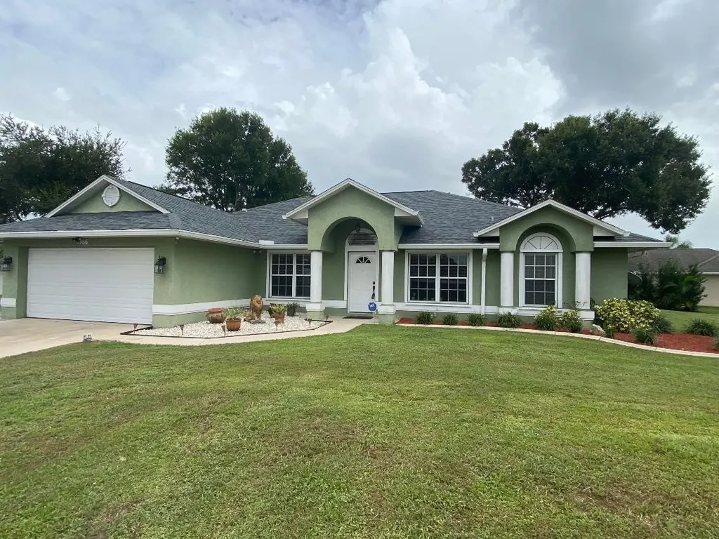 1986 SW Notre Dame Avenue Port St Lucie FL 34953