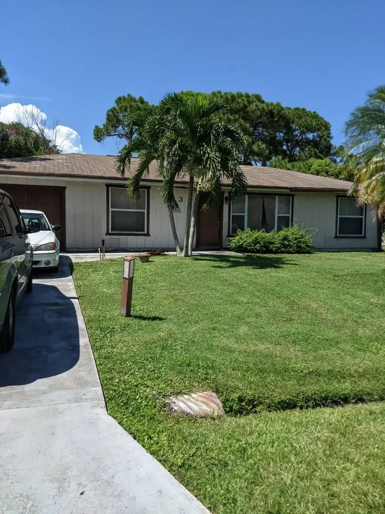 131 SW De Gouvea Terrace Port St Lucie FL 34984