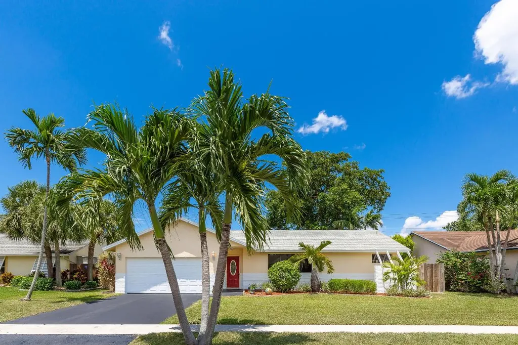 4741 SW 57th Terrace Davie FL 33314