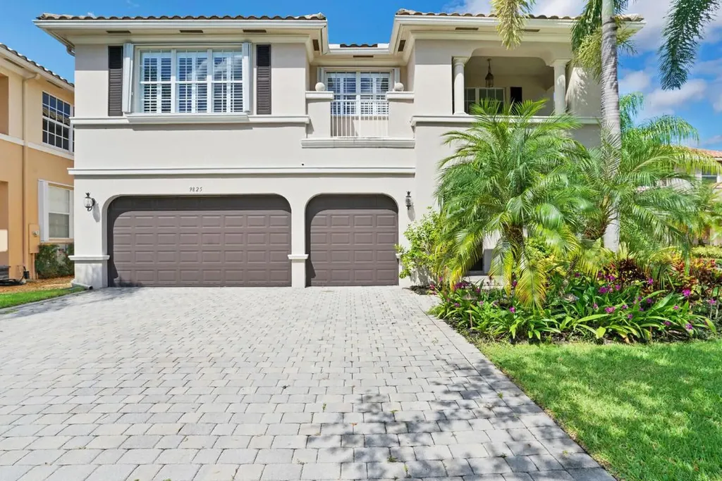 9825 Cobblestone Lakes Court Boynton Beach FL 33472