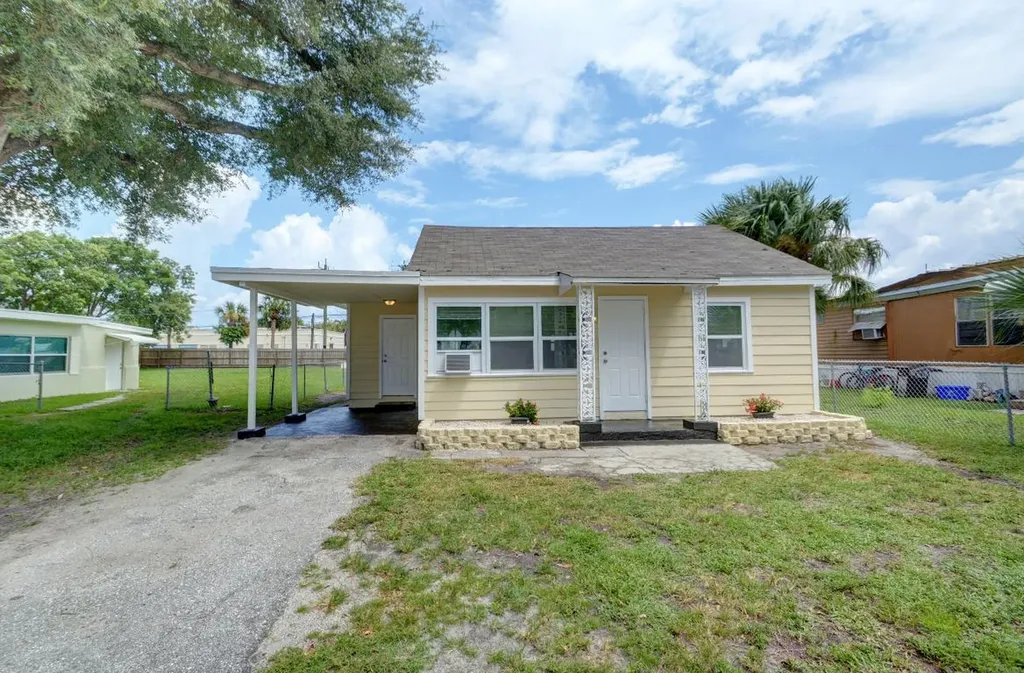 14 S Price Street Lake Worth FL 33461