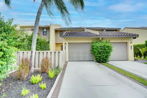 1961 Canterbury Circle Wellington FL 33414