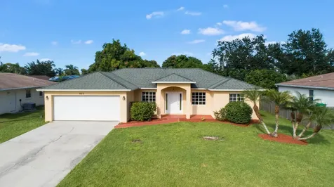 655 SE Clifton Lane Port St Lucie FL 34983