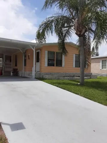 57 Vista De Laguna Fort Pierce FL 34951
