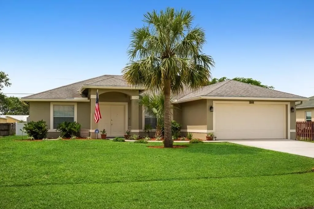 1044 SW Firestone Avenue Port St Lucie FL 34953