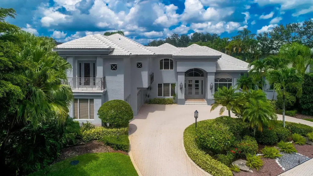 21385 Greenwood Court Boca Raton FL 33433