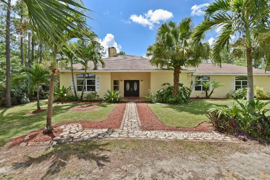 16820 84th Court N Loxahatchee FL 33470