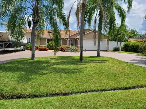 525 SE Floresta Drive Port St Lucie FL 34983