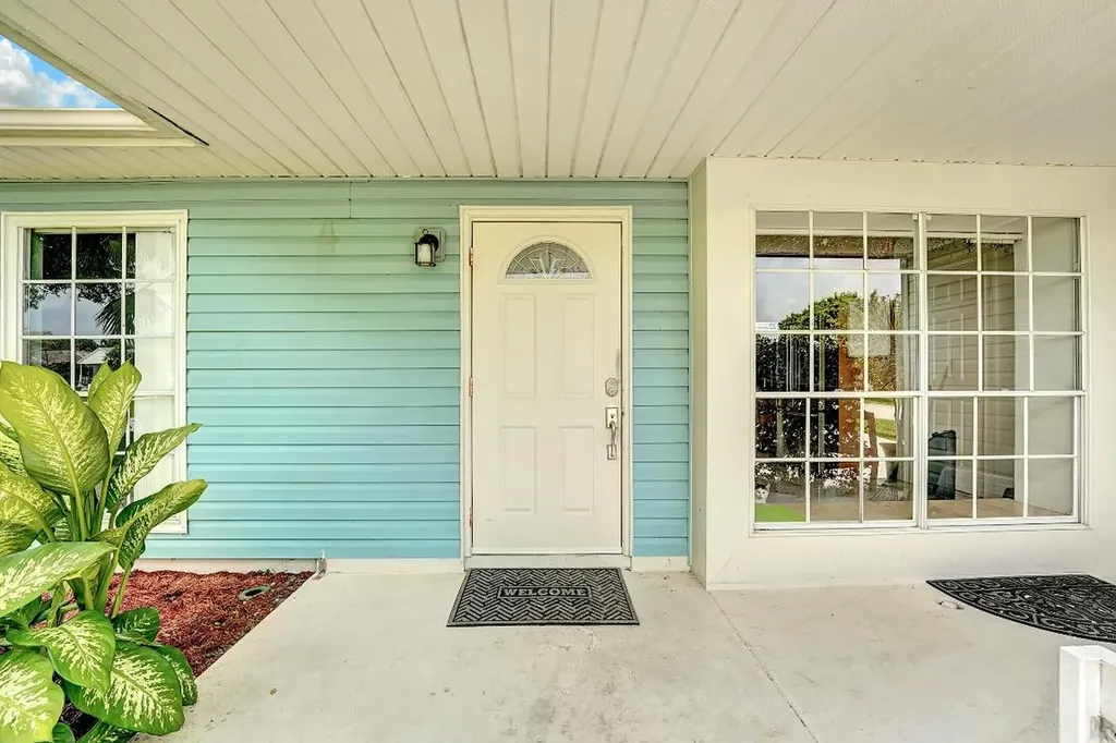9148 Carma Drive Boynton Beach FL 33472