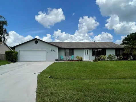 881 SW General Patton Terrace Port St Lucie FL 34953