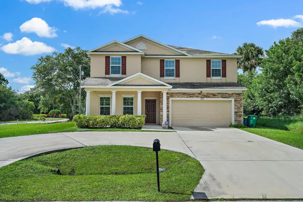 1002 SW Calmar Avenue Port St Lucie FL 34953