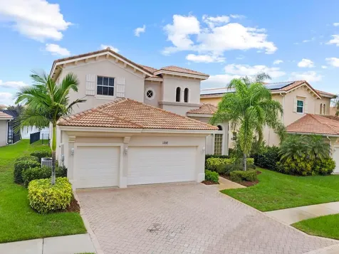 1916 Newmark Circle SW Vero Beach FL 32968