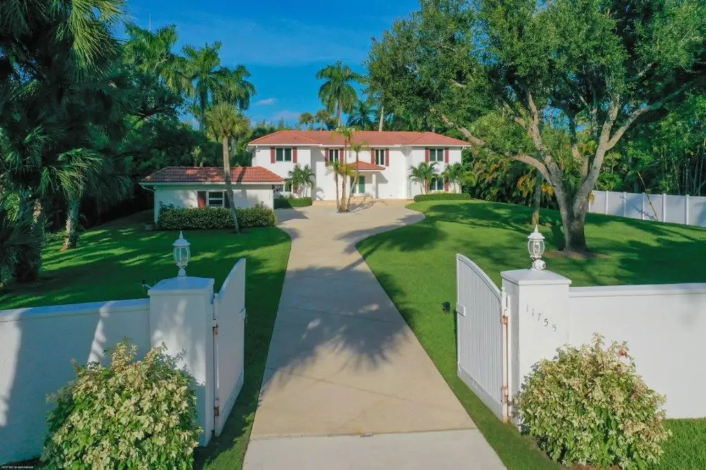 11755 SE Laurel Lane Hobe Sound FL 33455