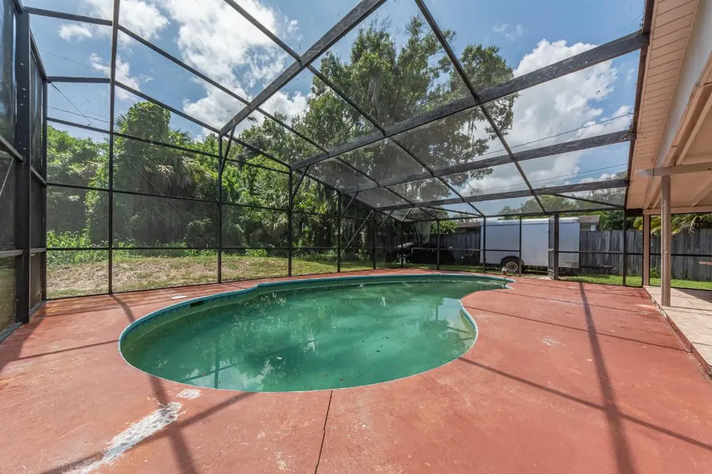 4365 13th Place Vero Beach FL 32966