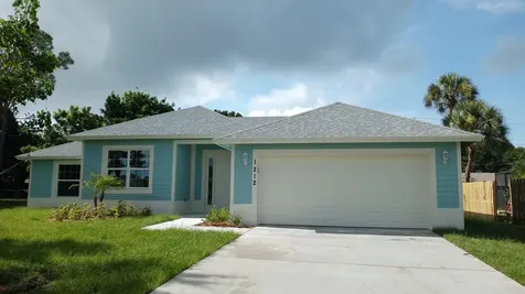 1212 SW Wellington Avenue Port St Lucie FL 34953