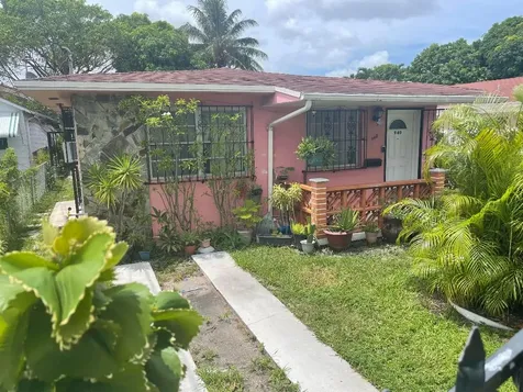 940 NW 32nd Court Miami FL 33125