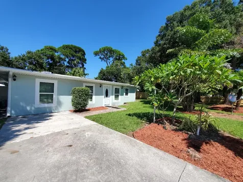 1906 Edgevale Road Fort Pierce FL 34982