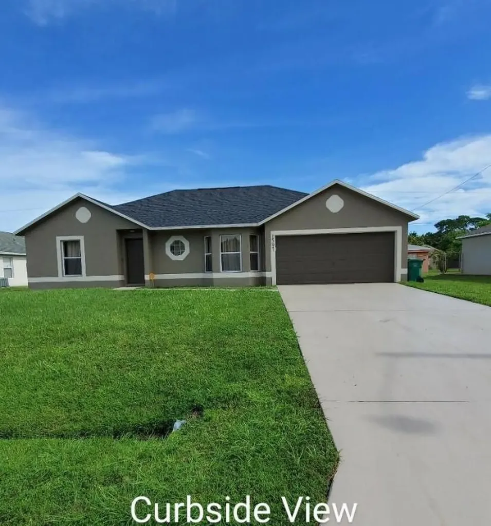 1597 SW Meridian Avenue Port St Lucie FL 34953