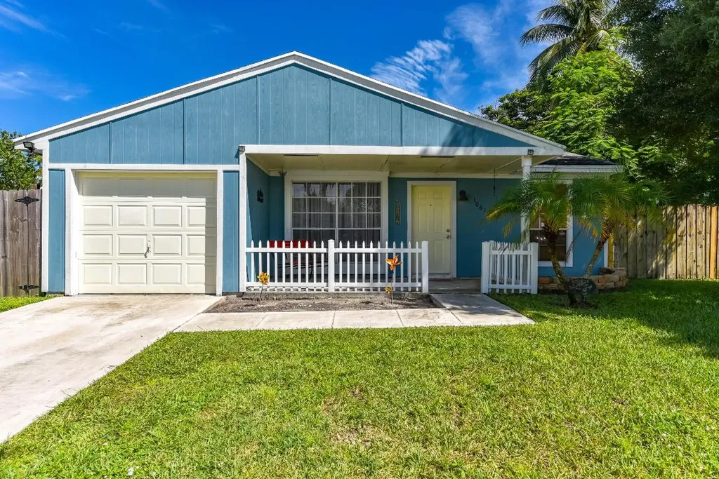 10613 Misty Lane Royal Palm Beach FL 33411