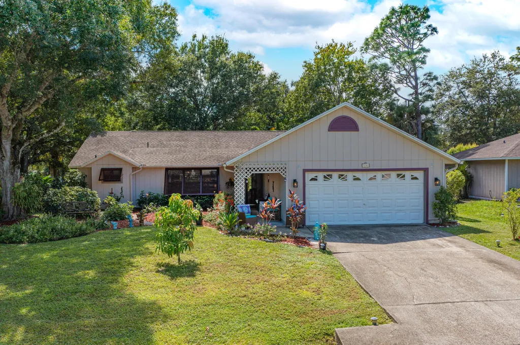 1665 Quaker Lane Sebastian FL 32958