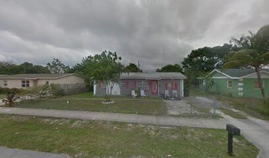 710 SW 9th Street Delray Beach FL 33444