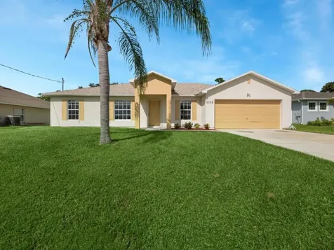 2338 SW Kent Circle Port St Lucie FL 34953