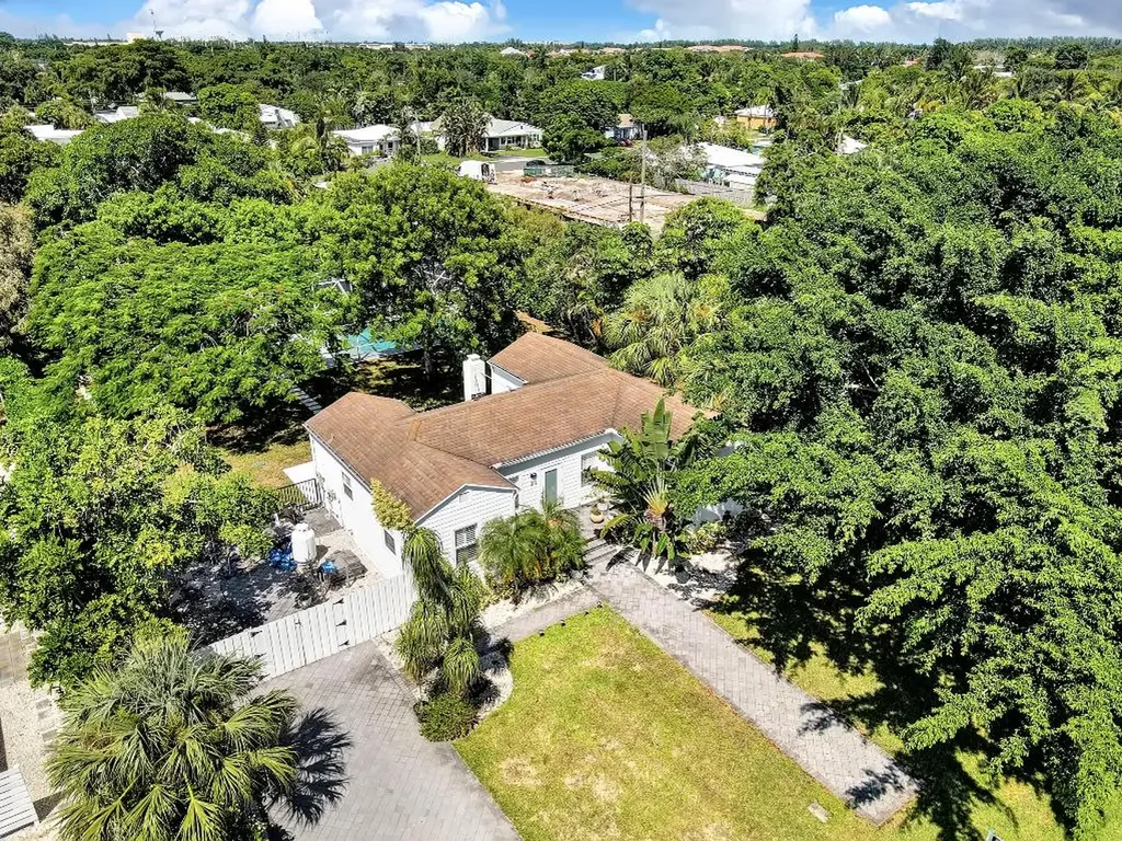 215 NE 13th Street Delray Beach FL 33444