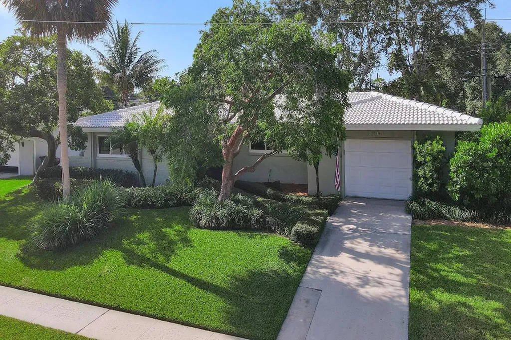 1002 SW 1st Street Boca Raton FL 33486