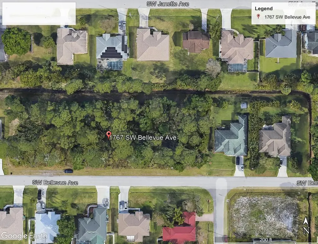 1767 SW Bellevue Avenue Port St Lucie FL 34953