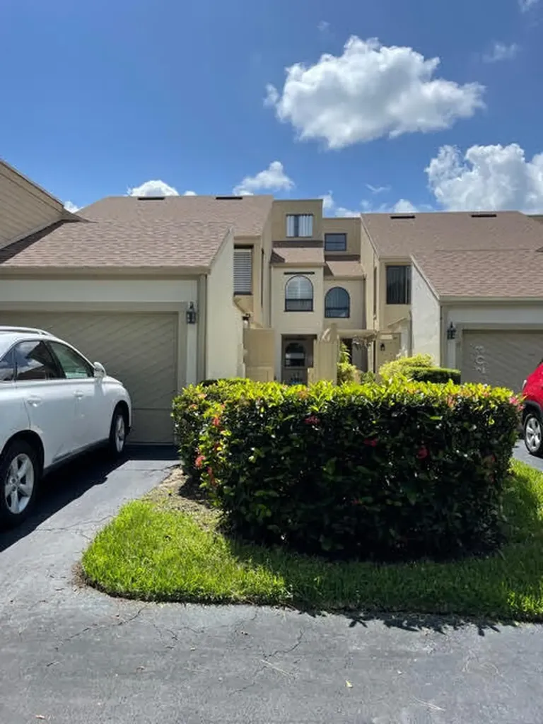 1102 SE Mitchell Avenue Port St Lucie FL 34952