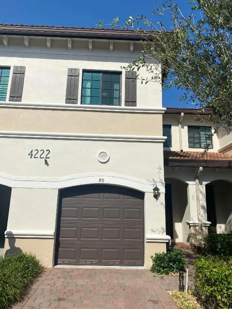 4222 N Dixie Highway Oakland Park FL 33334