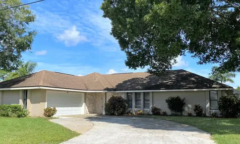 4800 Eagle Drive Fort Pierce FL 34951