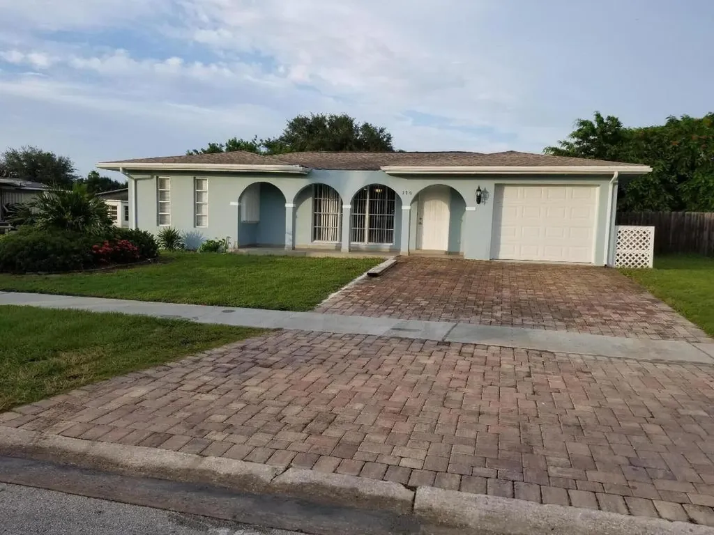 179 NE Jardain Road Port St Lucie FL 34983